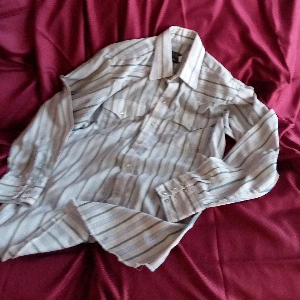 Men's long sleeved WESTERN style shirt